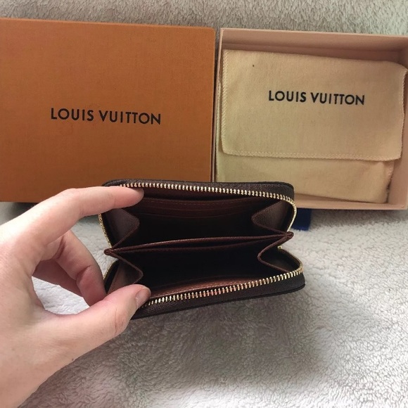 Louis Vuitton zippy monogram coin purse - Picture 7 of 8